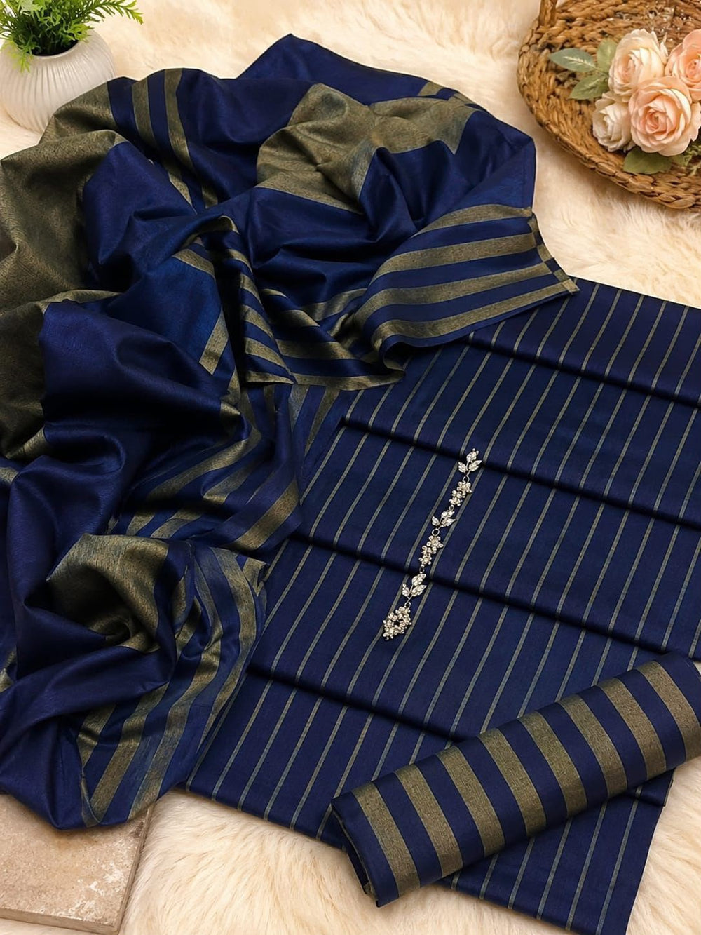Khaddi Sussi 3Pc (BLUE)